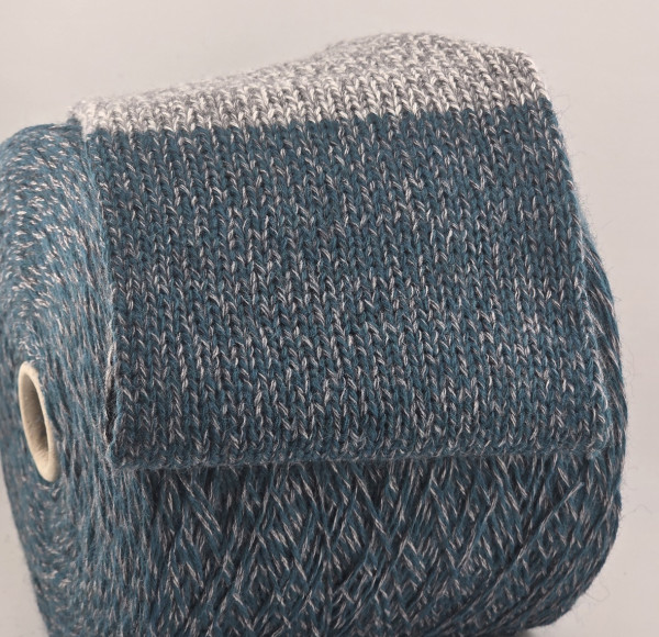 Пряжа The Italian Art of Yarn art. ALPES 350 (50% шерсть овечья, 50% акрил) - 074 изумрудно-зеленый